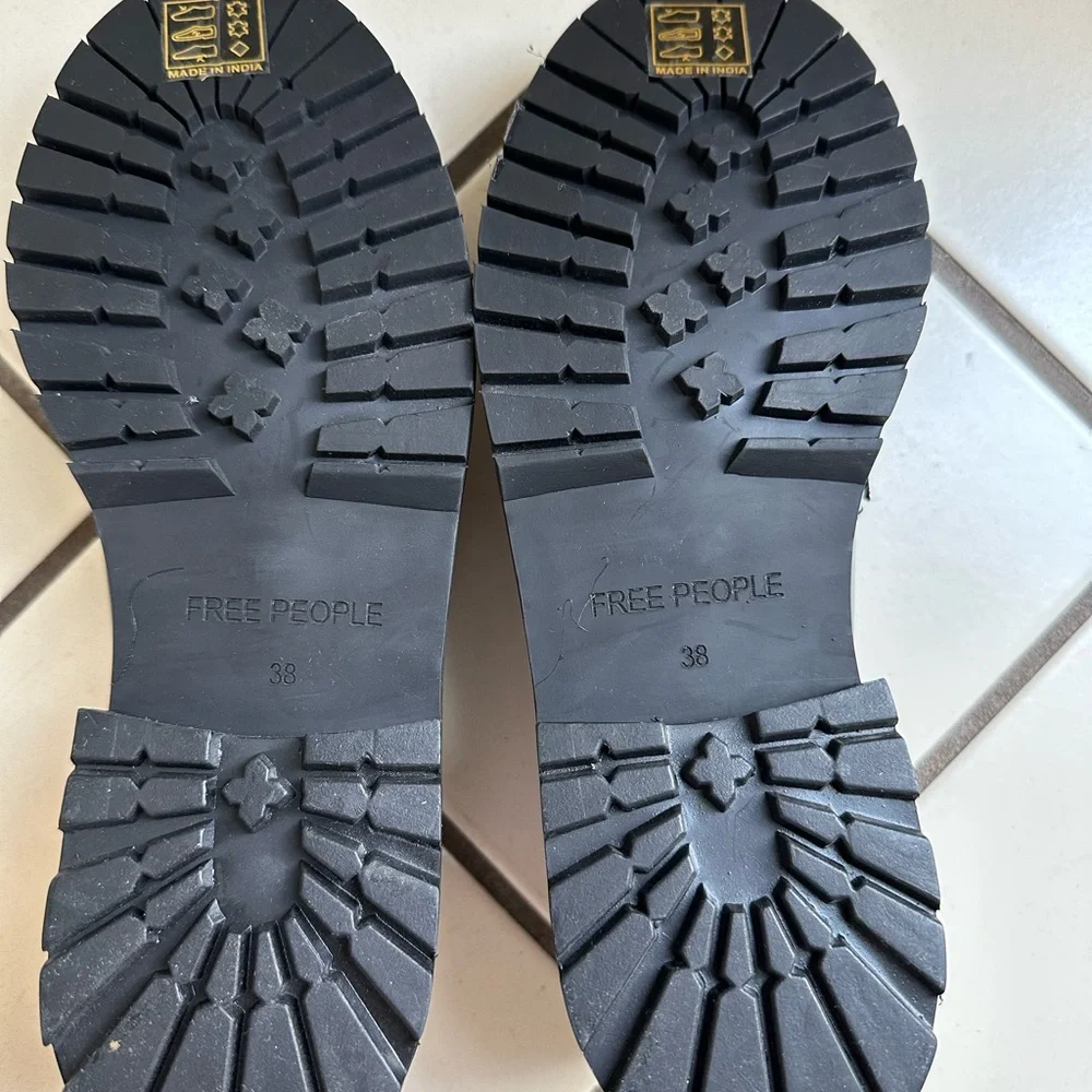 Free People Liv Black Loafers- Size 38- NWOB - Picture 8 of 10